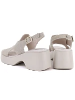 Dámske kožené sandále na platforme béžovej farby S.Barski 7005