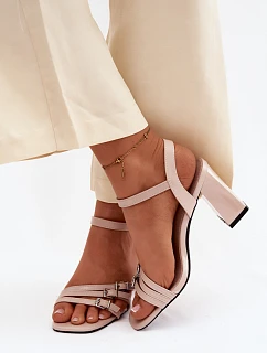 Dámske sandále na podpätku s remienkami Vinceza beige