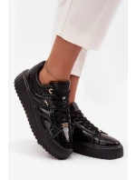Lakierowane Sneakersy Damskie Na Platformie Lee Cooper LCJ-25-09-3870 Czarne