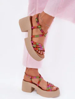 Sandále na podpätku model 215023 Krok v štýle