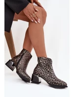 Skórzane Botki Damskie Na Klocku Ocieplane Panterka D&A CR52-622 Czarno-Złote