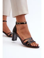 Sandały Na Słupku Z Paseczkami Czarne Enitia