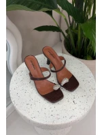 Dámské lodičky na jehle s ozdobným detailem Čokoládové Lorissa