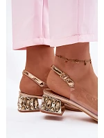 Průhledné sandály na klínku s krystaly a květinou Vinceza 70122 šampaňské