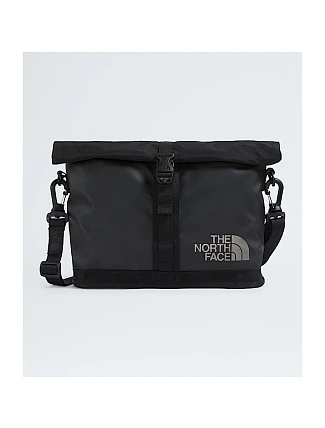 The North Face Base Camp – nylon, polyester, čierna, unisex, taška cez rameno The North Face Base Camp – nylon, polyester, čierna, unisex, taška cez rameno