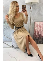 Šaty s ozdobným pásikom a nápisom camel Šaty s ozdobným pásikom a nápisom camel