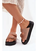 Klapki Damskie Ze Złotymi Klamrami Na Platformie Beżowe Virvania