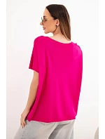 Dámska viskózna blúzka oversize s krátkymi rukávmi a okrúhlym výstrihom fuchsiová Dámska viskózna blúzka oversize s krátkymi rukávmi a okrúhlym výstrihom fuchsiová