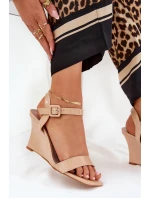 Lakierowane Sandały Damskie Na Koturnie Nude Vliraya