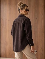 Dámska oversize košeľová bunda z kordového materiálu v čokoládovej farbe FashionStreet TY6054 Dámska oversize košeľová bunda z kordového materiálu v čokoládovej farbe FashionStreet TY6054
