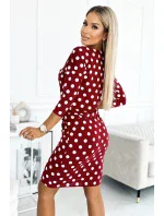 13-156 Športové šaty s viazaním a vreckami - bordové s hráškom 13-156 Športové šaty s viazaním a vreckami - bordové s hráškom
