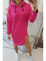 Šaty s kapucňou a bočným rázporkom fuchsiová
