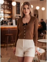 Dámsky krátky sveter s mašľou LAMURE hnedý FashionStreet MY2472 Dámsky krátky sveter s mašľou LAMURE hnedý FashionStreet MY2472