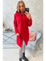 Červená tunika nadmernej veľkosti s obálkovou prednou časťou Červená tunika nadmernej veľkosti s obálkovou prednou časťou