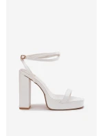 Sandały Damskie Na Słupku Z Paseczkiem Białe Fevenne
