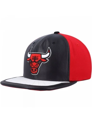 Mitchell & Ness Chicago Bulls NBA Day One Snapback Bulls Cap 6HSSMM19224-CBUBKWH Mitchell & Ness Chicago Bulls NBA Day One Snapback Bulls Cap 6HSSMM19224-CBUBKWH