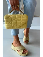 Dámské pantofle na platformě z ekocrézu žluté Calorine