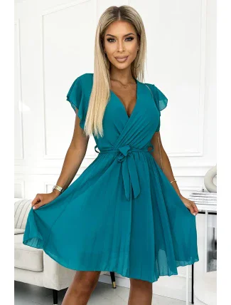 424-1 Šifónové plisované šaty s výstrihom a volánmi - MARINE