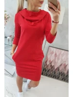 Šaty s kapucňou a vreckami červené