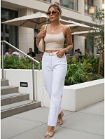 Dámske džínsy s vysokým pásom a opaskom Mom Fit biela FashionStreet UY3054 Dámske džínsy s vysokým pásom a opaskom Mom Fit biela FashionStreet UY3054