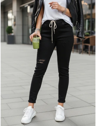 Čierne dámske nohavice FashionStreet s dierou UY2857