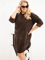 Dámske šaty vo veľkosti plus size z manšestru s voľným strihom, hnedé Dámske šaty vo veľkosti plus size z manšestru s voľným strihom, hnedé