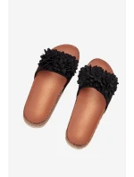 Klapki Damskie Na Platformie Z Ozdobnymi Kwiatkami Czarne Tessara