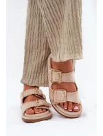 Klapki Damskie Z Klamrami I Ozdobnym Obszyciem Beżowe Visley