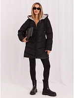 Dámska bunda NM KR L22 9872 .93 čierna a béžová Dámska bunda NM KR L22 9872 .93 čierna a béžová