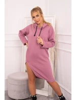 Šaty s kapucňou a bočným rázporkom tmavo ružové