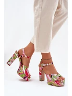 Wzorzyste Sandały Na Słupku I Platformie Różowo-Zielone Slaria