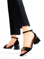Zaujímavé čierne sandále dámske na širokom podpätku