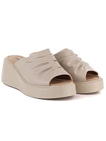 Dámske kožené žabky na platforme béžové Vinceza 66949