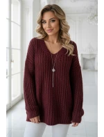 661-1 Teplý oversize sveter s vlnenou väzbou a výstrihom do V - bordový