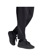 Pánske nohavice adidas Z.N.E., čierne, KF3808 Pánske nohavice adidas Z.N.E., čierne, KF3808