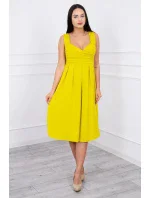 Šaty so širokými ramienkami