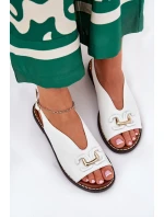 Sandały Na Płaskim Obcasie Z Ozdobą Eko Skóra Białe Tillireta