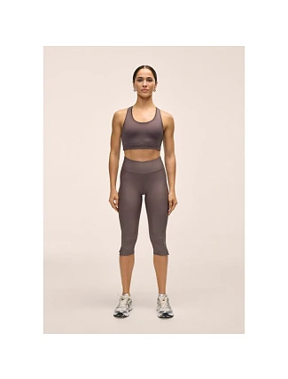 Dámske tréningové legíny CASALL Capri Slit Regular Waist Tights, šedá farba Dámske tréningové legíny CASALL Capri Slit Regular Waist Tights, šedá farba