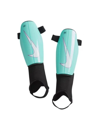 Futbalové chrániče Nike Charge DX4608-354
