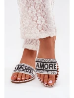 Klapki Damskie Na Płaskim Obcasie Ze Zdobieniem Amore Białe Avelina