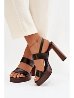 Sandále na podpätku model 226116 Vykročte štýlovo