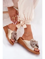 Klapki Damskie Na Koturnie Z Kokardą Złote Moonzella