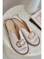 Skórzane Sandały Na Płaskim Obcasie Z Ozdobą Laura Messi 2865 Jasnobeżowe