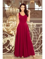 Dlhé dámske šaty v bordovej farbe s dekoltom model 7470385 Dlhé dámske šaty v bordovej farbe s dekoltom model 7470385