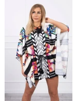 Netopierie šaty s viazaním v páse bielej