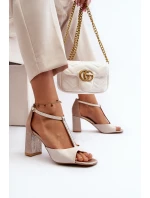 Skórzane Sandały Na Słupku Laura Messi 2759 Beżowe
