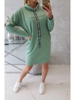 Šaty s kravatou tmavo mätové