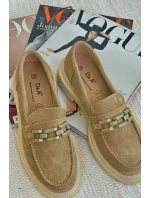 Dámske semišové mokasíny na podpätku s ozdobou D&A Brown