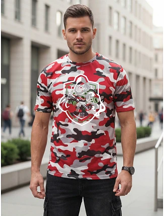 Klasické pánske tričko s kamuflážovým vzorom a červeno-bielou potlačou FashionStreet NX2003R Klasické pánske tričko s kamuflážovým vzorom a červeno-bielou potlačou FashionStreet NX2003R