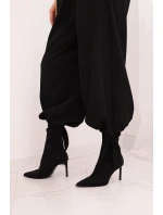 Dámske široké nohavice so zaväzovaním v spodnej časti čierne